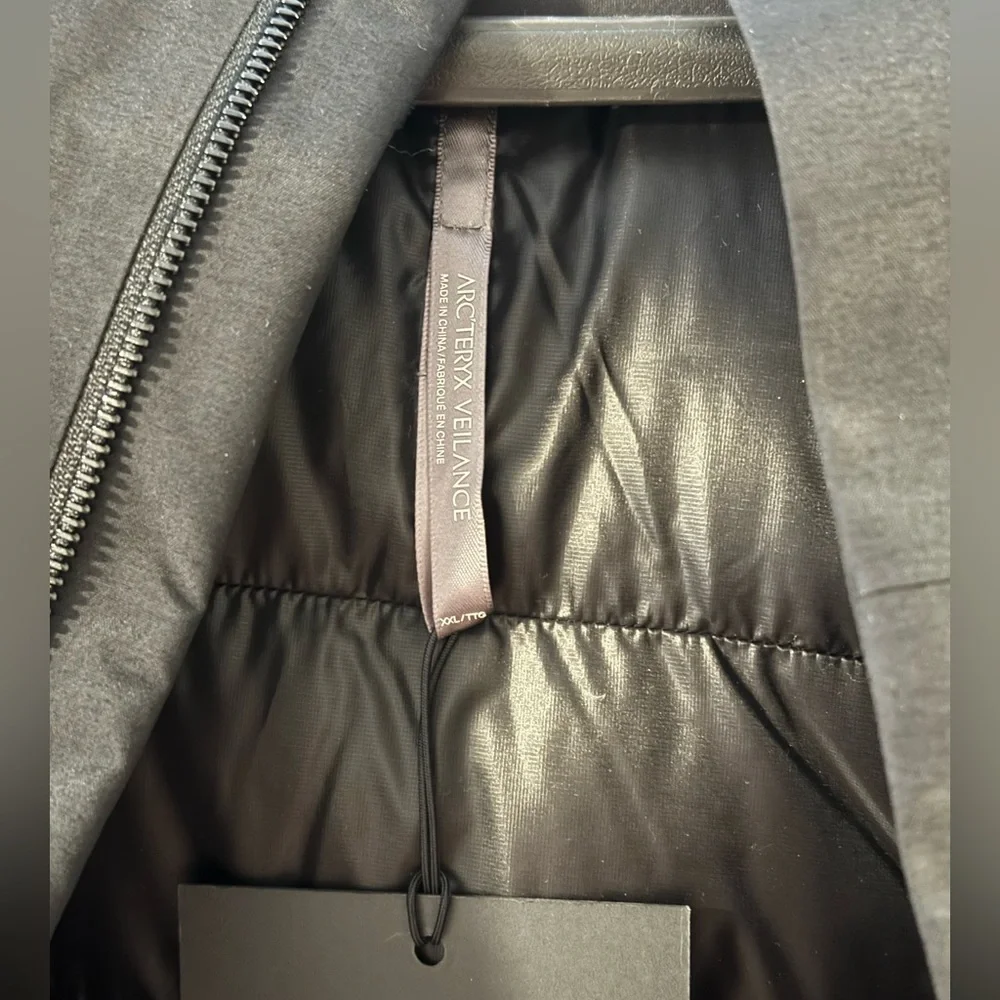 Arc'Teryx Monitor Down Coat Men’s XXL Black - Picture 4 of 7
